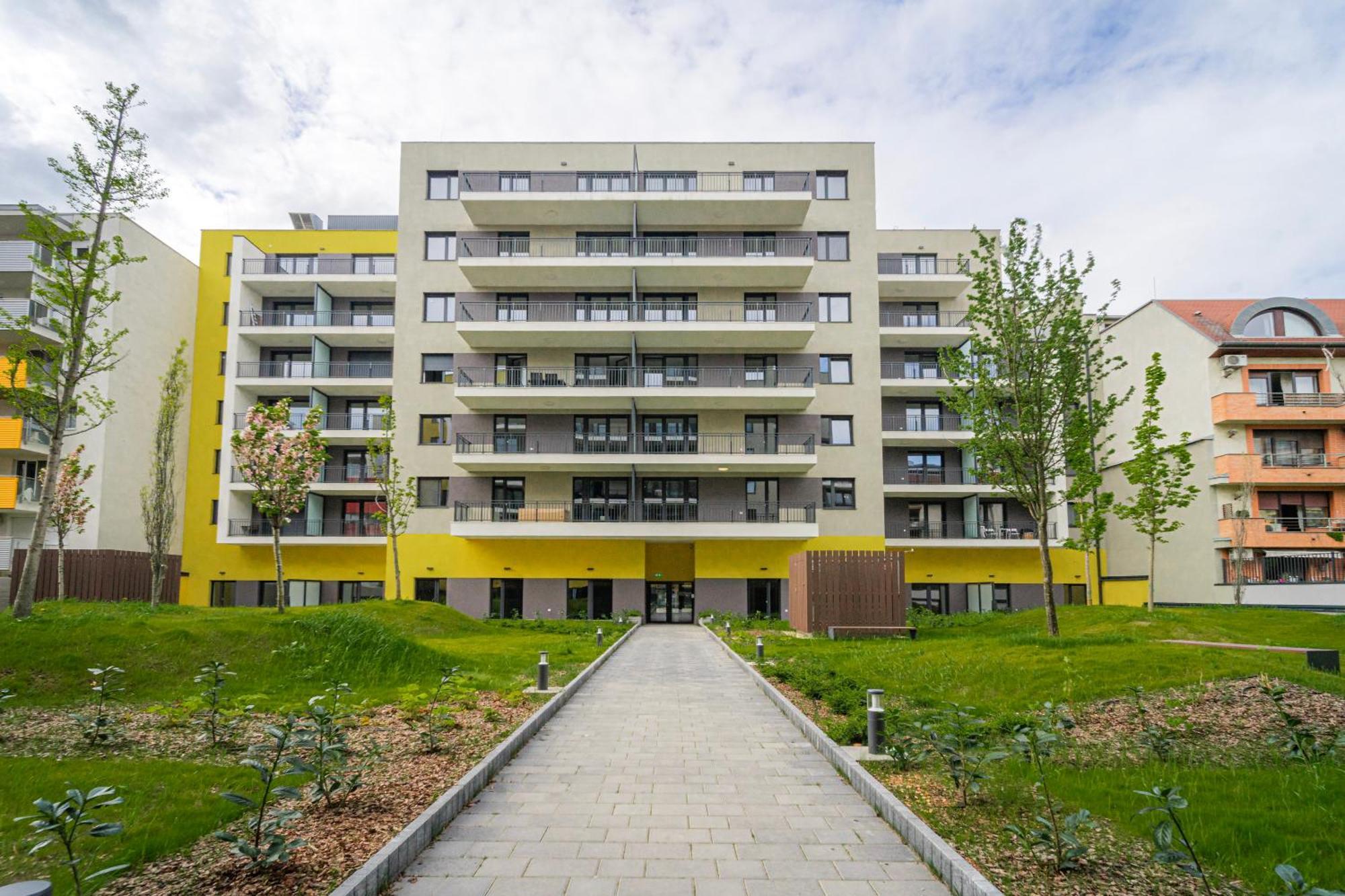 Westside Garden Apartments By Urbanrent Budapest Bagian luar foto